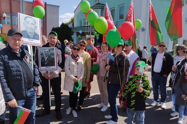 Коллектив СПК «Свитязянка-2003» на митинге-реквиеме «Память. Мир. Созидание». Коллектив СПК «Свитязянка-2003» на митинге-реквиеме «Память. Мир. Созидание».