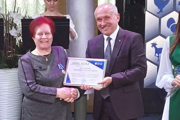 Сотрудница СПК «Свитязянка-2003» признана лучшим работником животноводческой отрасли Гродненской области Сотрудница СПК «Свитязянка-2003» признана лучшим работником животноводческой отрасли Гродненской области