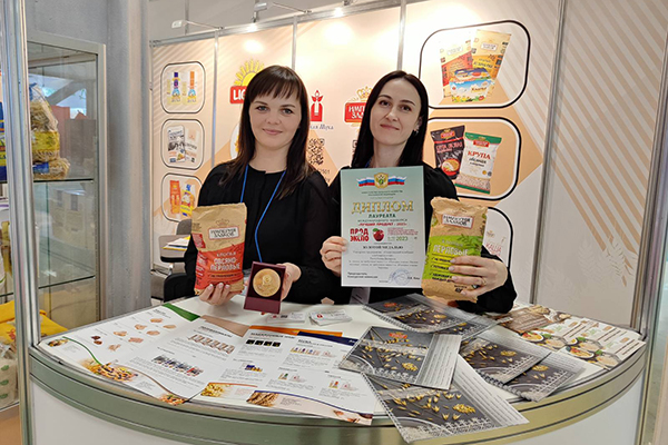 Хлопья ТМ «Империя злаков» получили наивысшую награду - золотые медали! Хлопья ТМ «Империя злаков» получили наивысшую награду - золотые медали!