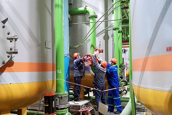 На Лукомльской ГРЭС строго контролируют качество химводоочистки На Лукомльской ГРЭС строго контролируют качество химводоочистки