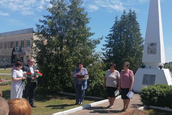 В сельсоветах района проходят митинги ко Дню всенародной памяти жертв Великой Отечественной войны и геноцида белорусского народа В сельсоветах района проходят митинги ко Дню всенародной памяти жертв Великой Отечественной войны и геноцида белорусского народа